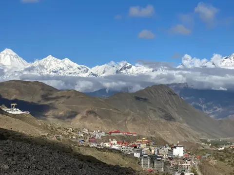 lower Mustang Trek