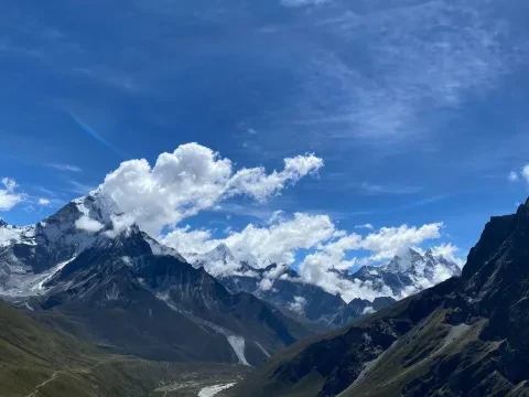 Compressed Everest Base Camp Trek Package for Short Vacations