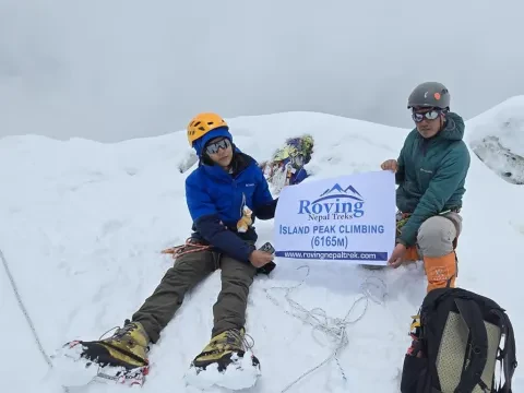 EBC trek with island peak 20 days