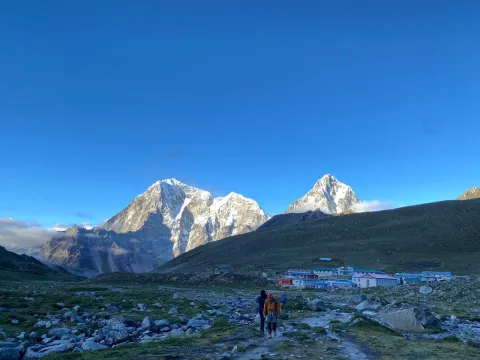 Everest Base Camp Trek via Chola Pass difficulty