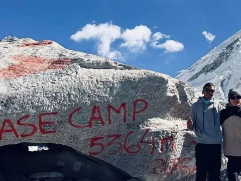 An In-Depth Comparison: Annapurna Base Camp (ABC) vs. Everest Base Camp (EBC)