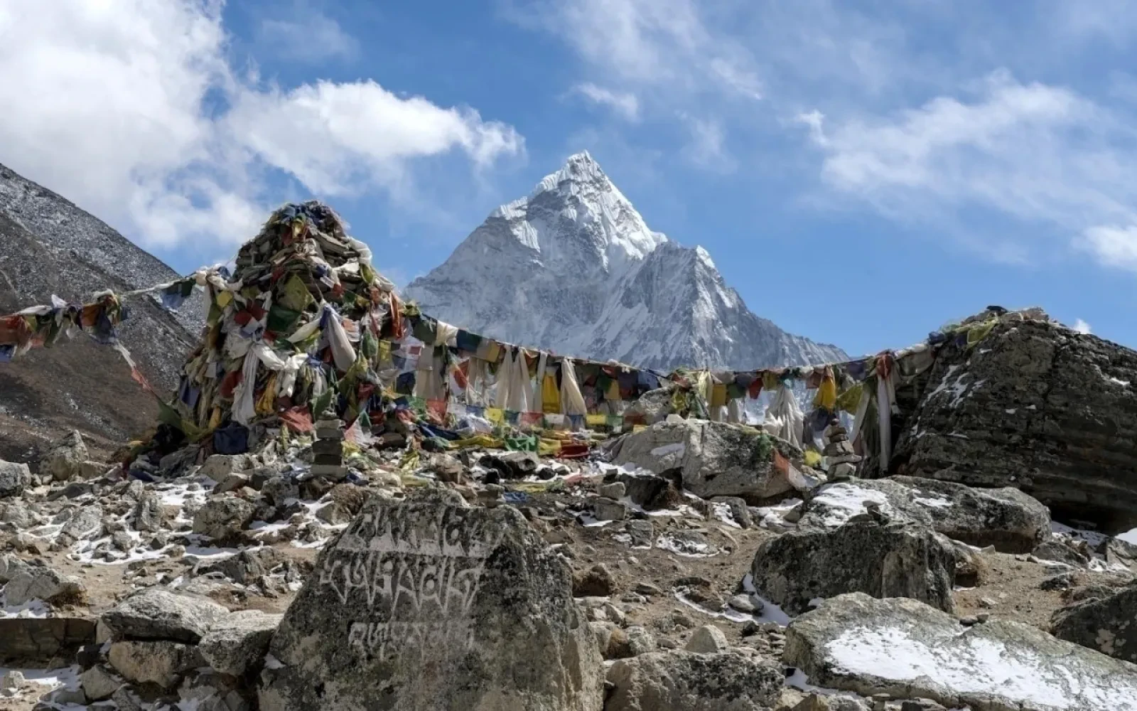 Annapurna Region vs. Everest Region: Which One Should I Choose?