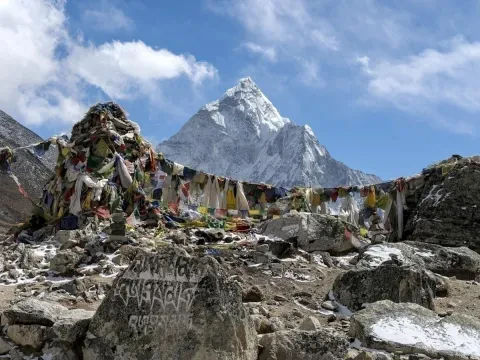 Annapurna Region vs. Everest Region: Which One Should I Choose?