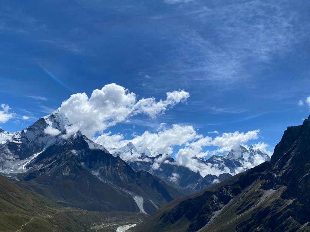 Compressed Everest Base Camp Trek Package for Short Vacations